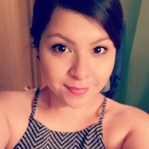 Meet your Posher, Alexandra